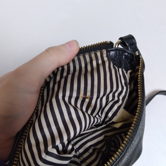 Kate Spade Black Cow Leather Crossbody Purse with Gold Tone Hardware - Picture 11 of 15